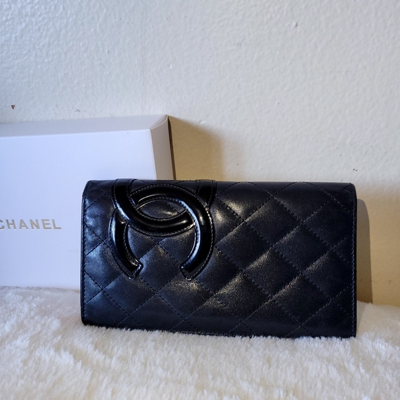 CHANEL Cambon Bifold Quilted Lambskin Long Wallet - Picture 4 of 15
